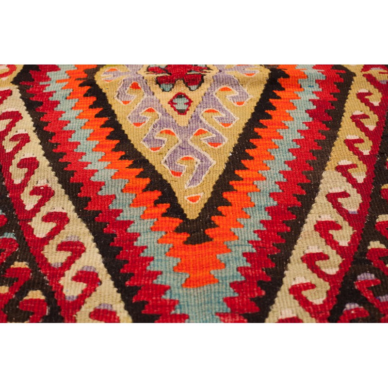 Esme Kilim K30019