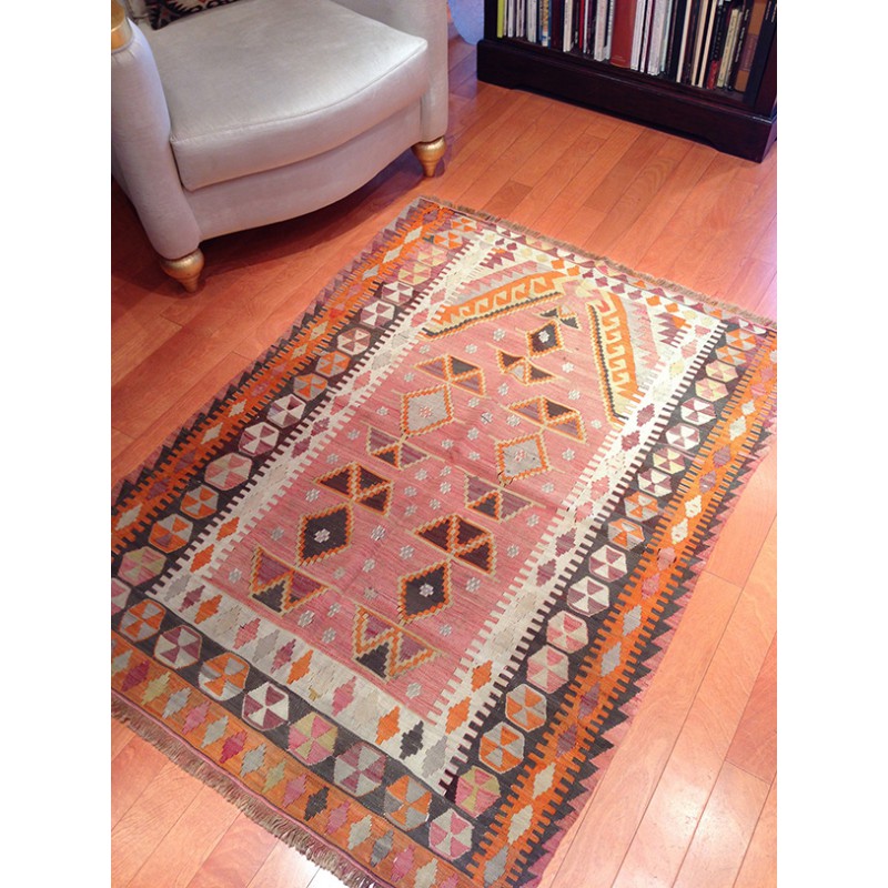 Adana Kilim 青山キリムハウス ペルシャ絨毯 トルコ絨毯・キリム専門店