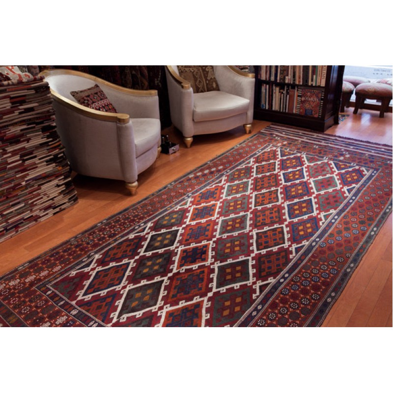 Verne Kilim K24112