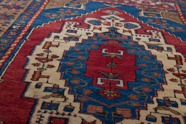 Taspinar Old Rug