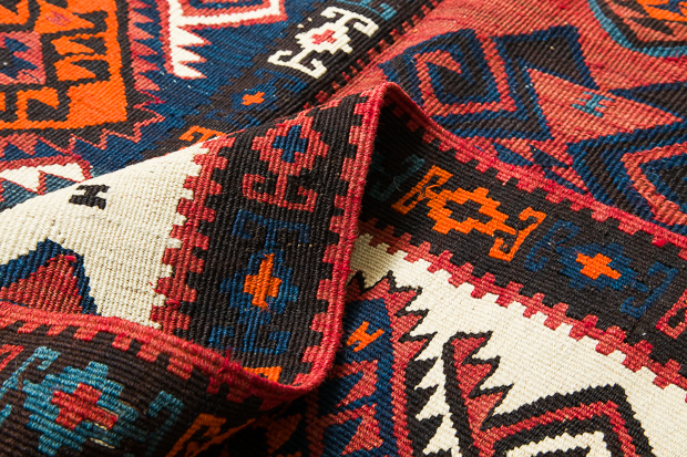 Van Old Kilim