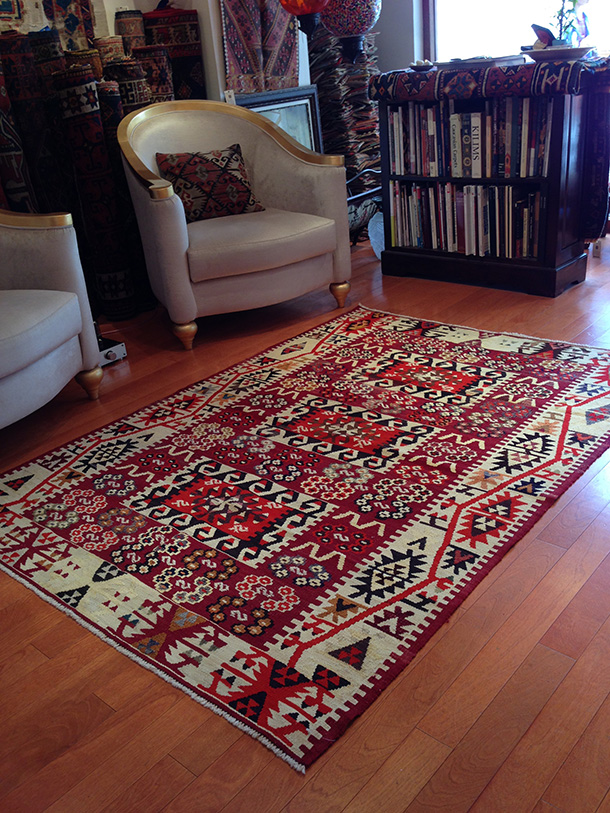 マニサキリム Manisa Kilim