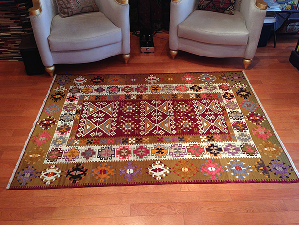 マニサキリム Manisa Kilim