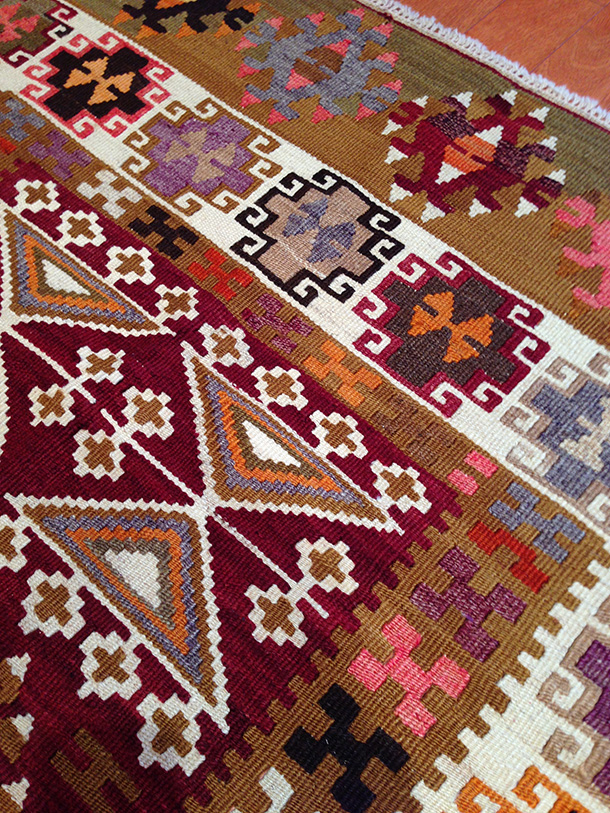 マニサキリム Manisa Kilim