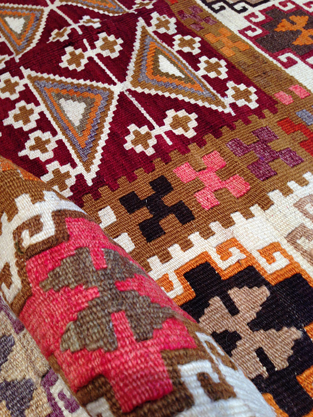 マニサキリム Manisa Kilim