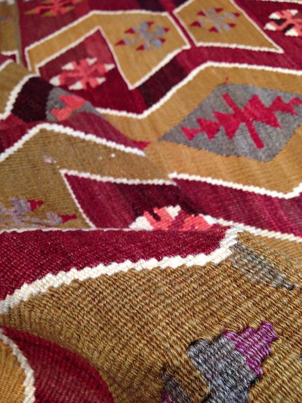 マニサキリム Manisa Kilim