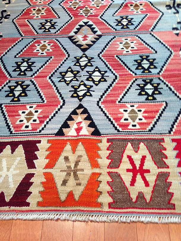 マニサキリム Manisa Kilim