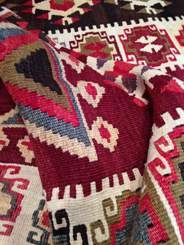 マニサキリム Manisa Kilim