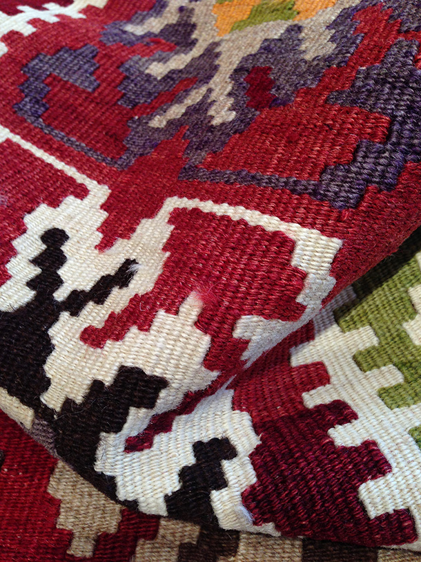 マニサキリム Manisa Kilim